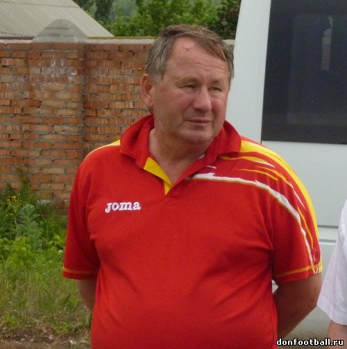 Сегодня исполнилось 56 лет спортивному директору ФК «Донэнерго» Леониду Александровичу Никонову