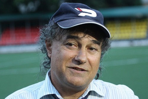 Сегодня известному отечественному наставнику, ветерану донского футбола Александру Тумасяну исполнилось 70 лет