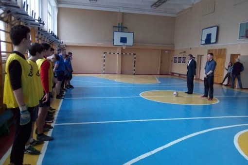 Накануне Международного женского дня казачья молодежь Волгодонска встретилась на спортивной площадке