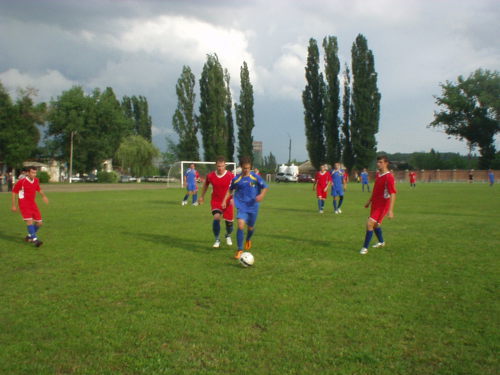 Кто станет чемпионом Ростовской области по футболу в 2013 году?
