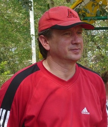 Сегодня свой день рождения отмечает ветеран ростовского футбола Геннадий Новак. 