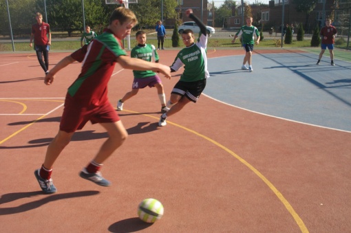Турнир по мини-футболу среди  молодежных команд г. Семикаракорска