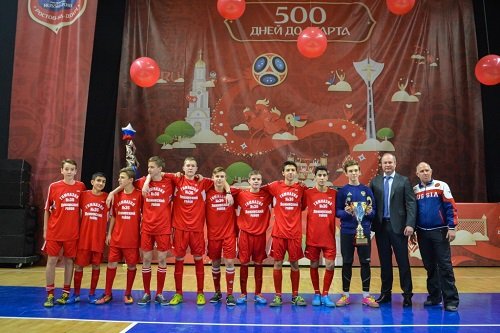 В футбольном фестивале «Ростов. 500 дней до старта» приняли участие 1300 ростовчан