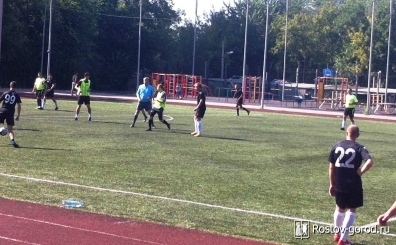 В Октябрьском районе стартовал открытый чемпионат по футболу среди команд трудовых коллективов