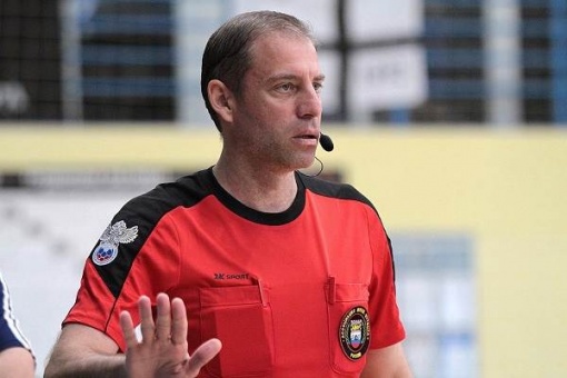 Сегодня Заместителю председателя судейско-инспекторского комитета Ростовской области арбитру мини-футбольной суперлиги Вадиму Отырба исполняется 46 лет