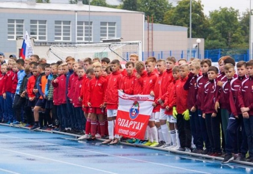 В Смоленске стартовал  финальный турнир Всероссийских соревнований по футболу «Кожаный мяч»