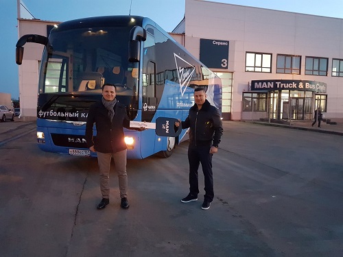 Песчанокопская «Чайка» презентовала новый клубный автобус  