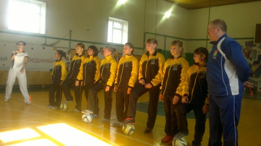 Футболистки "Вулкана" провели мастер класс для воспитанников спортшколы Каменского района