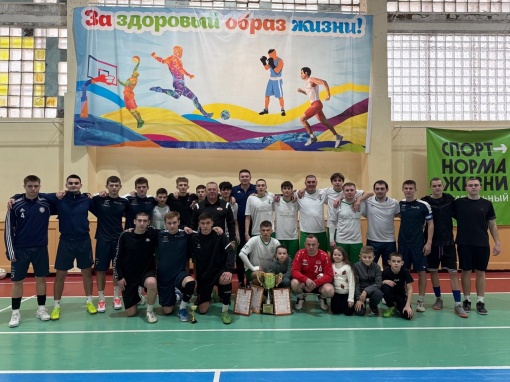 В Каменском-Шахтинском пять команд разыграли трофей праздничного турнира