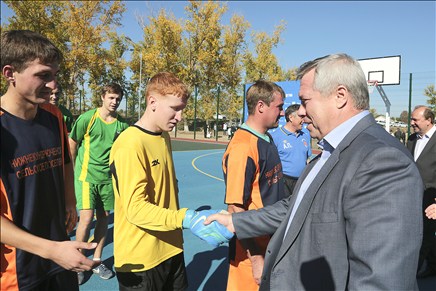 Стадион «Водник» в поселке Усть-Донецком будет обновлен