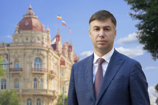 Сегодня юбилейный день рождения у Главы Администрации города Ростова-на-Дону Алексея Логвиненко.  Ему исполнилось 50 лет.