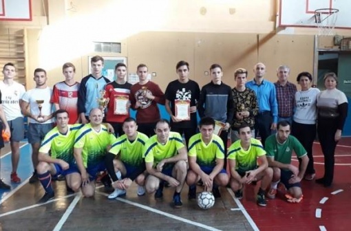 В Таганроге полицейские провели со школьниками турнир по мини-футболу
