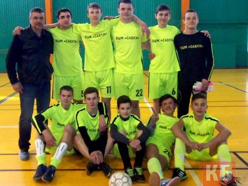 В мини-футбольном турнире, посвященному Дню освобождения Красносулинского района от немецко-фашистских захватчиков приняли участие тринадцать команд