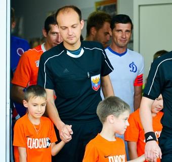 Сегодня свой День рождения отмечает арбитр ФНЛ Яков Клепцов
