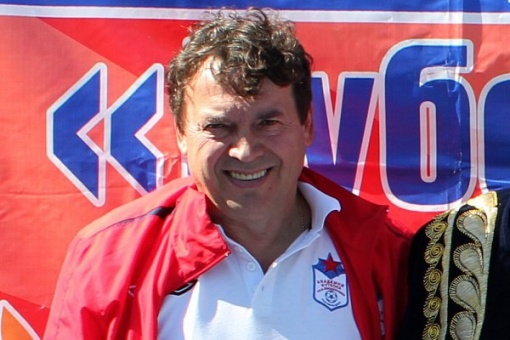 Сегодня Мастеру спорта международного класса,обладателю Кубка СССР 1981 года, члену исполкома областной федерации футбола, руководителю общественной организации «Ветераны донского футбола» Валерию Гончарову исполняется 70 лет. 