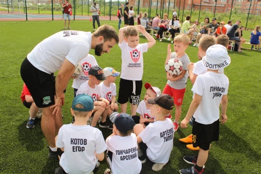 ДЕНЬ ФУТБОЛА В ШАХТАХ