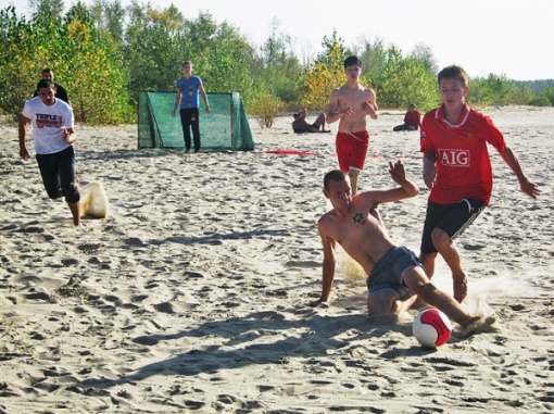 Мини-футбольный турнир по пляжному футболу среди студентов ЮРГПУ (НПИ) 