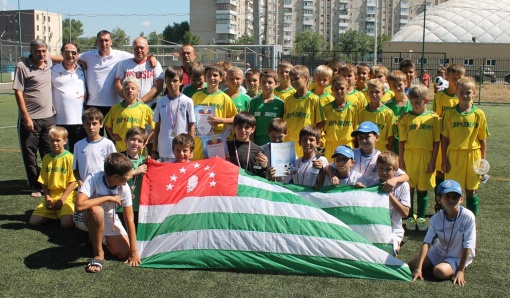 Третий Международного футбольного турнира среди детских команд 2003-04 годов рождения на кубок ОАО «Донэнерго»