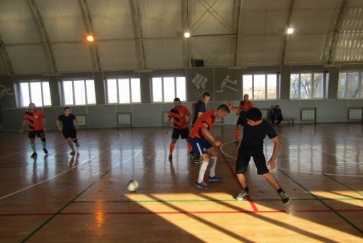Ермаковское сельское поселение захватило лидерство в Первенстве Тацинского района по мини-футболу 