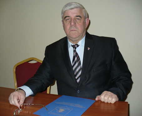 Сегодня свой 64-й день рождения отмечает Председатель Союза федераций футбола Южного  и Северо-Кавказского федеральных округов  Ибрагимов Лом-Али Хусаинович