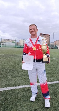 Сегодня день рождения у тренера по адаптивной физической культуре с детьми ограниченных возможностей здоровья, победителя специальной Всероссийской Олимпиады по юнифайд-мини-футболу, активиста ветеранского движения города Таганрога Сергея Панченко