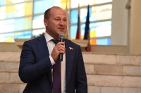 Сегодня юбилейный день рождения у Главы города Ростова-на-Дону Александра Скрябина. Ему исполнилось 50 лет